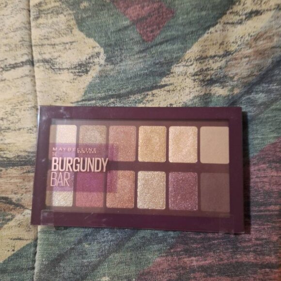 🍷 Maybelline “The Burgundy Bar” Eyeshadow Palette 🍷 - Picture 2 of 2